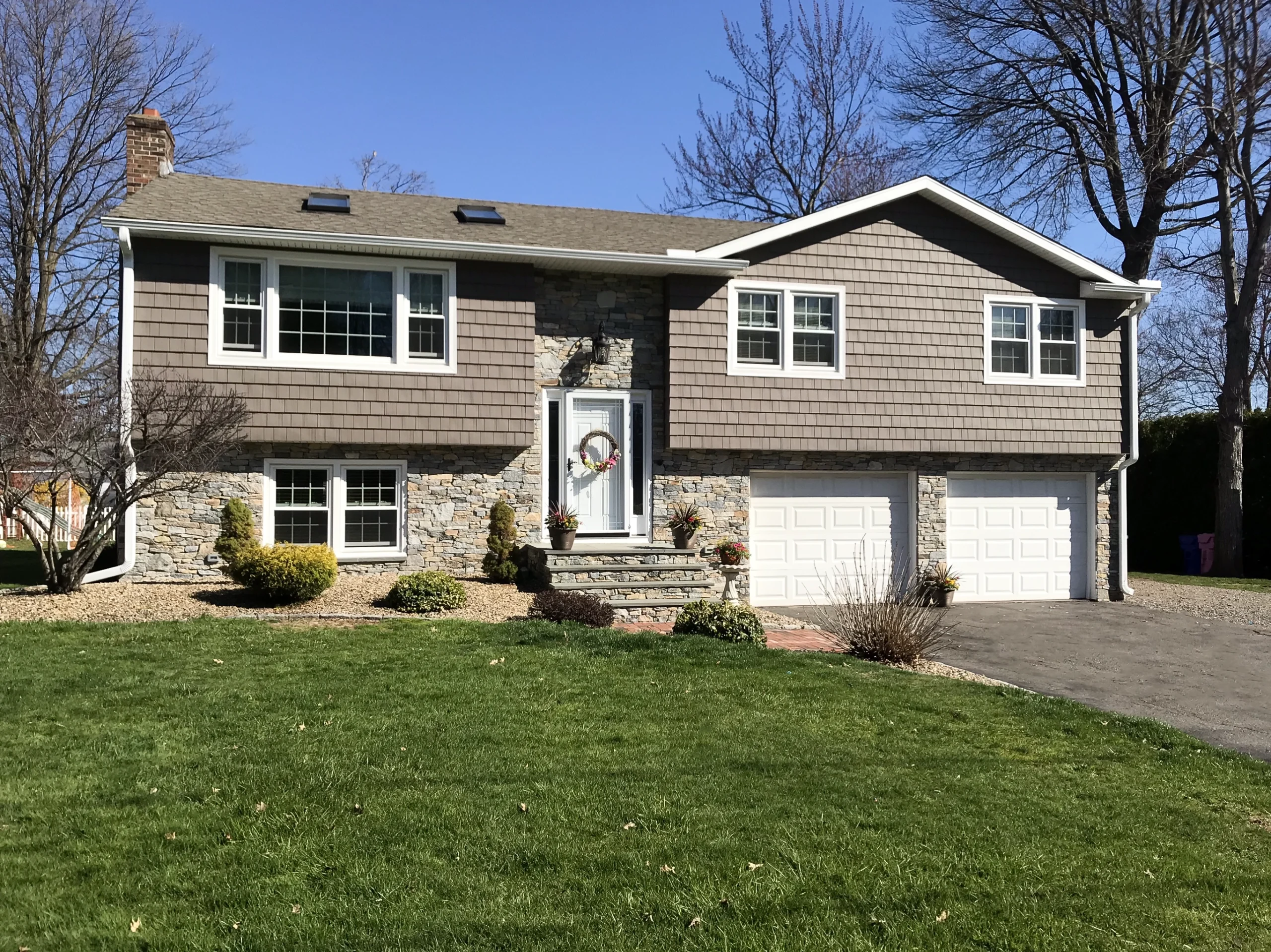 Cedar shingles vinyl siding installation in CT